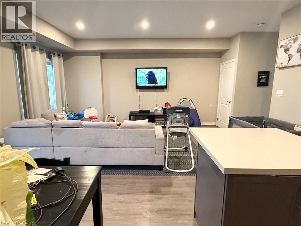 65 Old School Trail Unit# 36, Welland, Ontario  L3C 2C6 - Photo 3 - 40797716