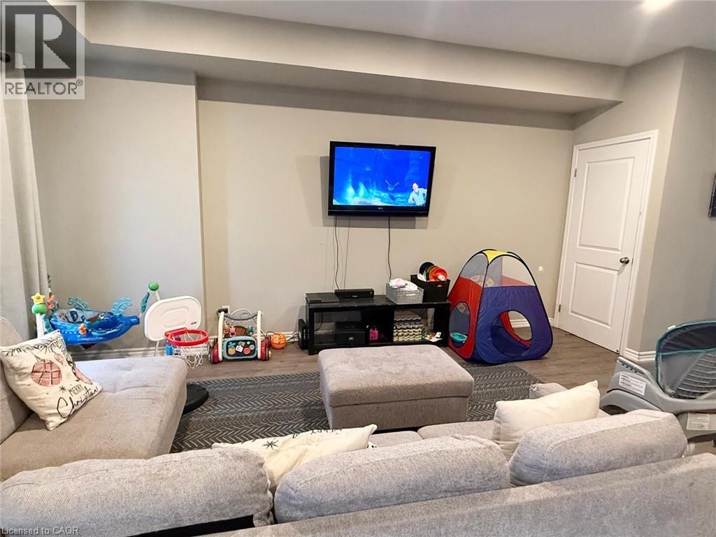 65 Old School Trail Unit# 36, Welland, Ontario  L3C 2C6 - Photo 4 - 40797716