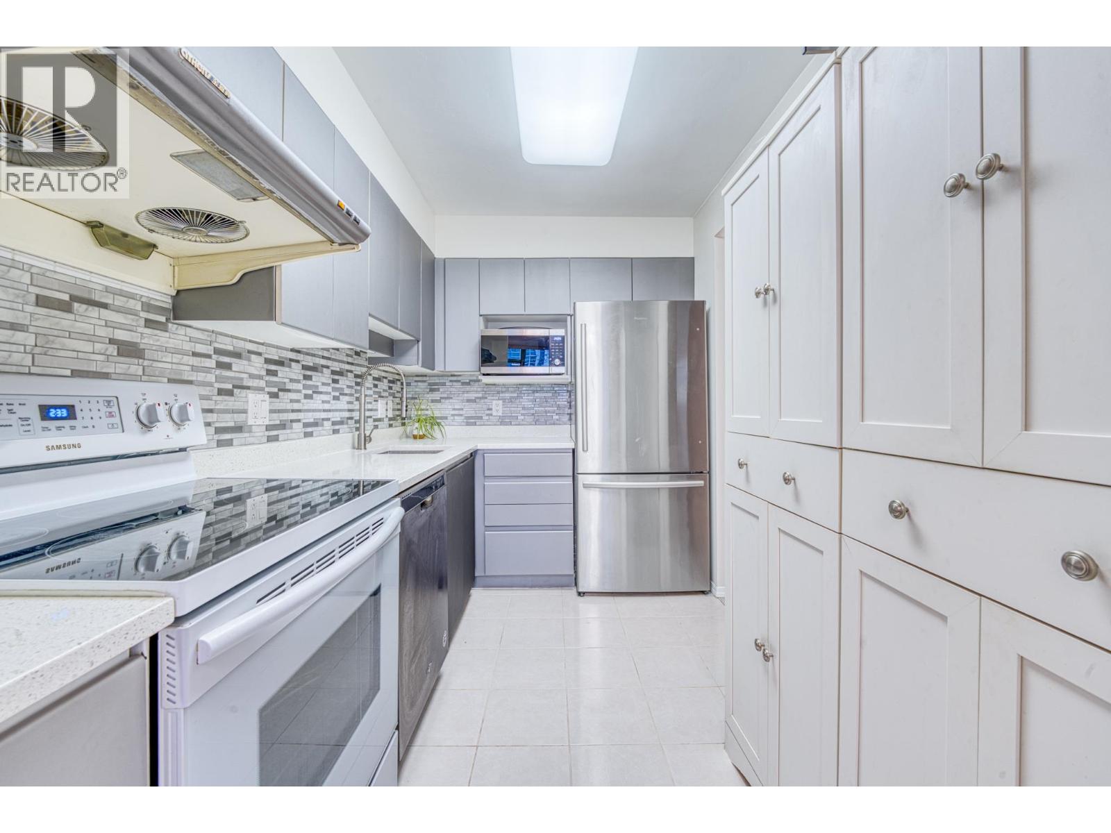 1102 5899 Wilson Avenue, Burnaby, British Columbia  V5H 4R9 - Photo 9 - R3074070