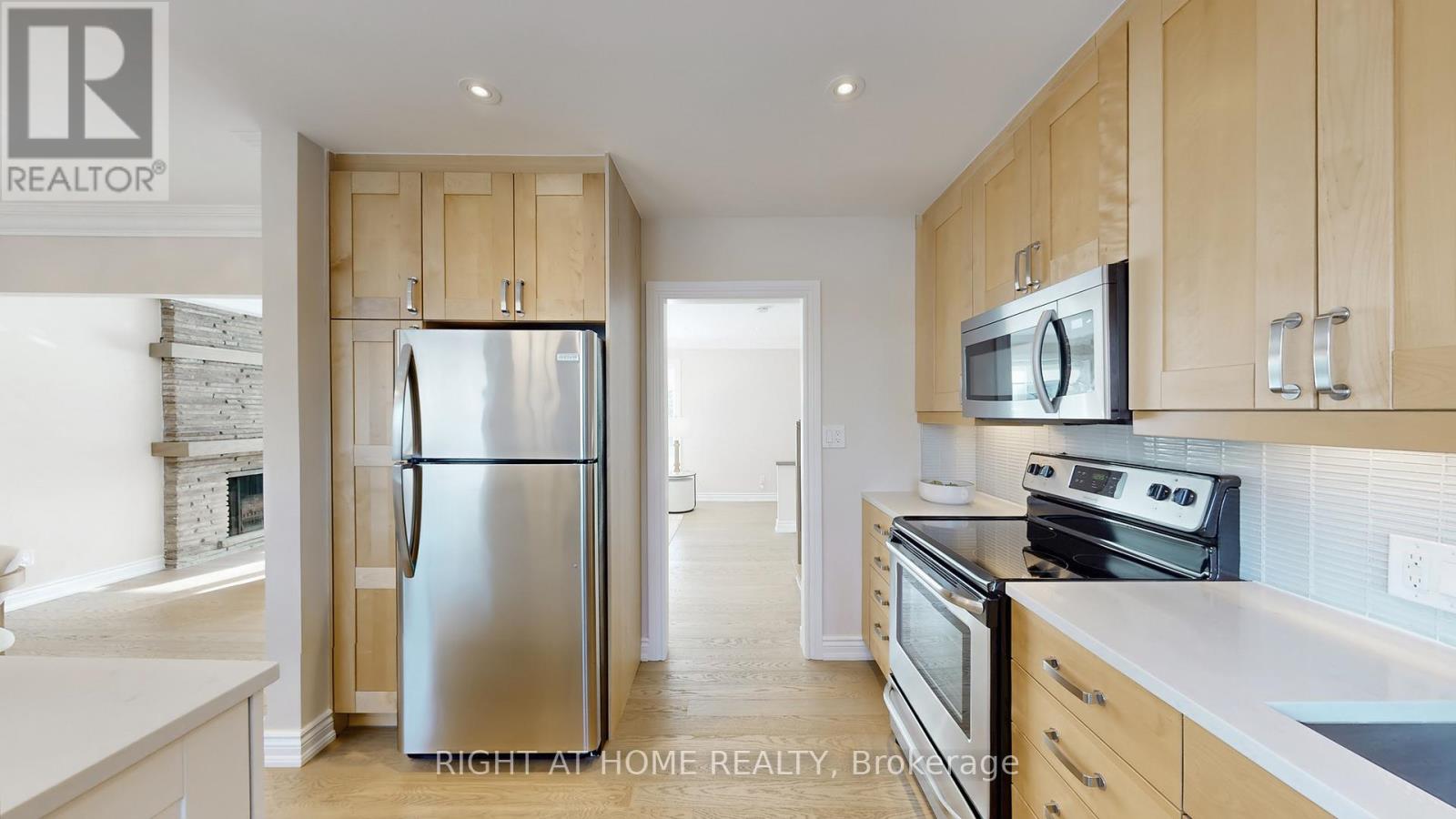 12 Courtham Avenue, Markham, Ontario  L3T 1G3 - Photo 14 - N12685322