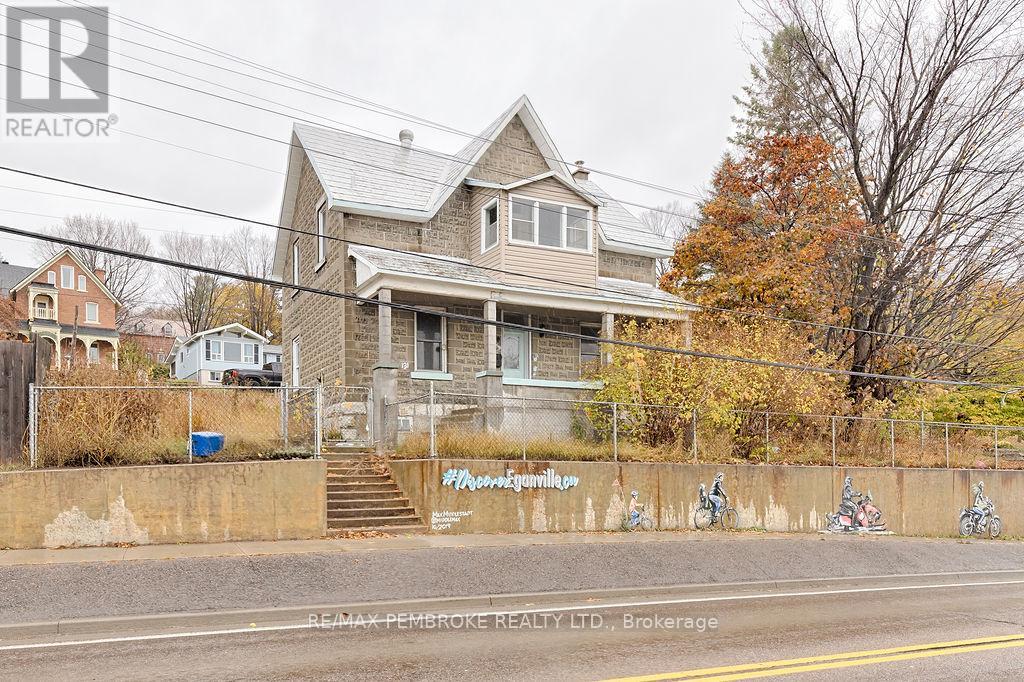 131 Bonnechere Street W, Bonnechere Valley, Ontario  K0J 1T0 - Photo 22 - X12501166