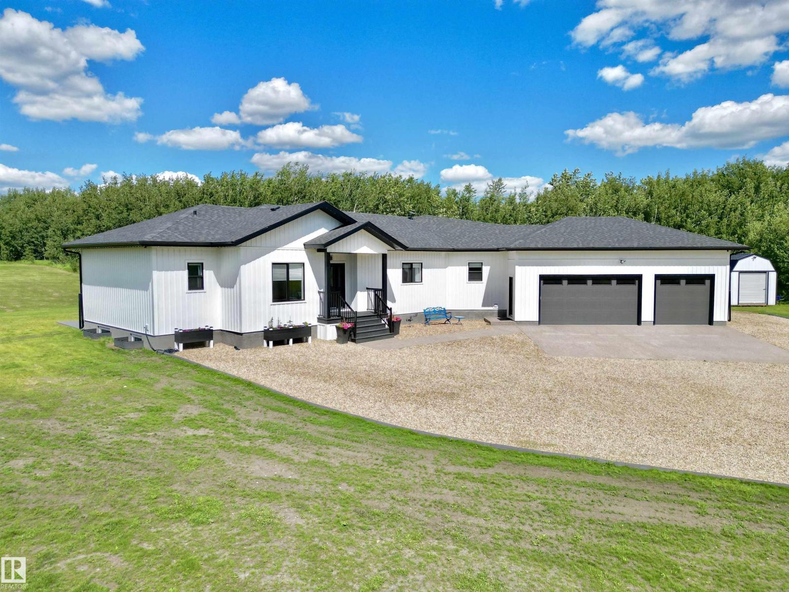 #197 50072 Range Road 205, Rural Camrose County, Alberta