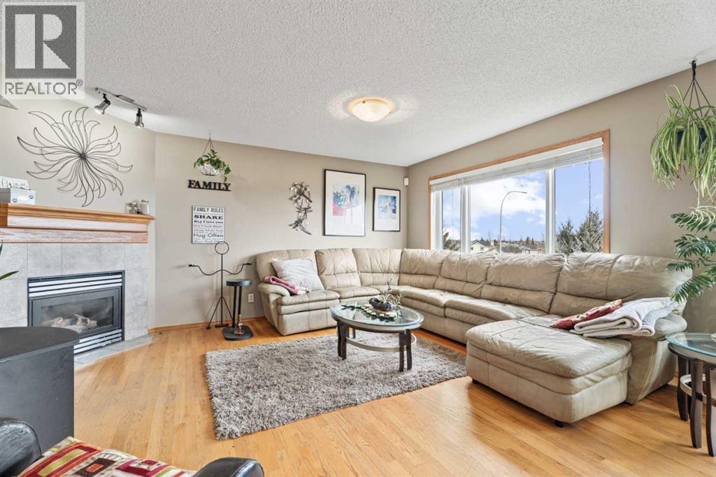 51 Westfall Crescent, Okotoks, Alberta T1S 1V5 - Photo 9 - A2271196