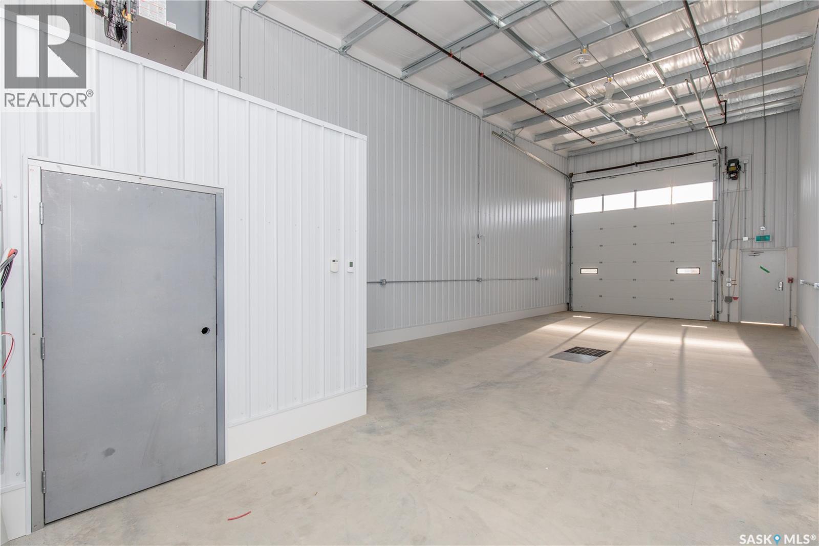 11 839 Snyder Road, Moose Jaw, Saskatchewan  S6H 4Y4 - Photo 4 - SK019142