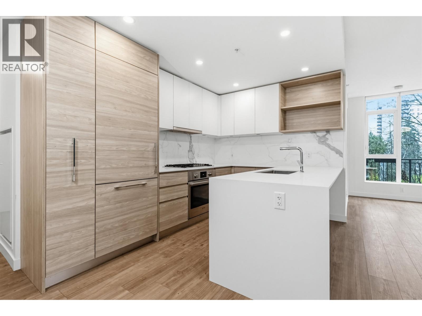 201 585 Austin Avenue, Coquitlam, British Columbia  V3K 0G6 - Photo 7 - R3077599