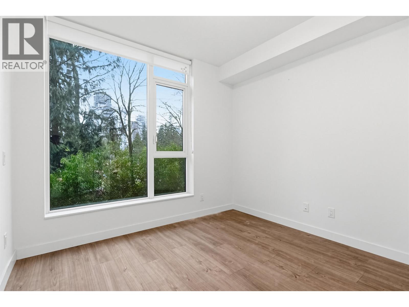 201 585 Austin Avenue, Coquitlam, British Columbia  V3K 0G6 - Photo 14 - R3077599