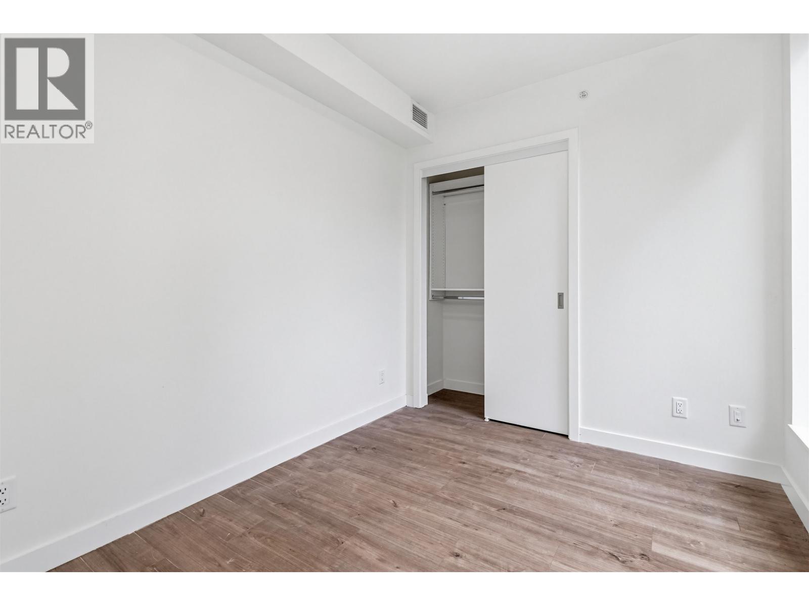 201 585 Austin Avenue, Coquitlam, British Columbia  V3K 0G6 - Photo 16 - R3077599