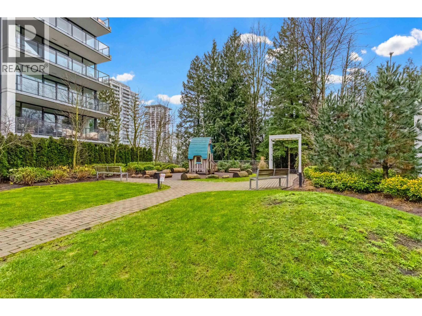 201 585 Austin Avenue, Coquitlam, British Columbia  V3K 0G6 - Photo 27 - R3077599