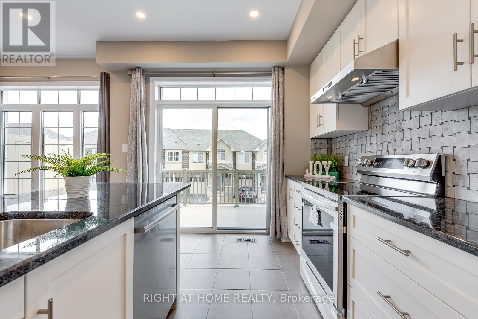 3195 William Coltson Avenue, Oakville, Ontario  L6H 0X1 - Photo 12 - W12685344