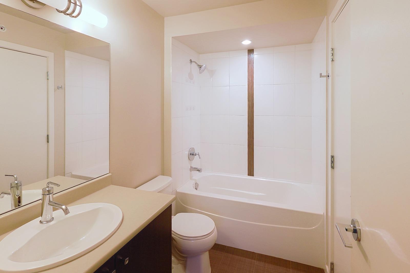 417 13740 75a Avenue, Surrey, British Columbia  V3W 0E8 - Photo 6 - R3067446