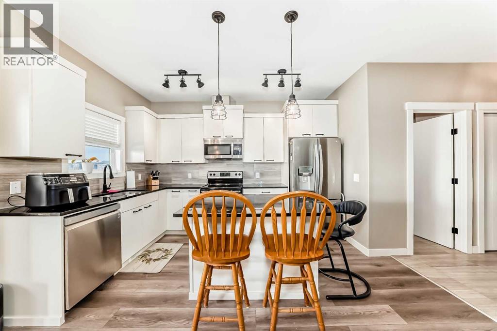 536 Redstone View Ne, Calgary, Alberta  T3N 0M9 - Photo 3 - A2270357