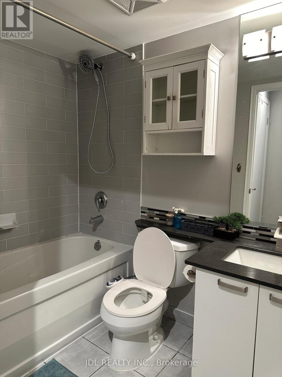 1607 - 22 Wellesley Street E, Toronto, Ontario  M4Y 1G3 - Photo 10 - C12685350