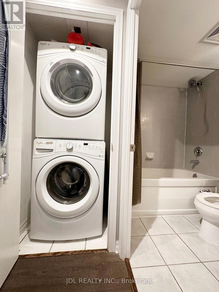 1607 - 22 Wellesley Street E, Toronto, Ontario  M4Y 1G3 - Photo 27 - C12685350