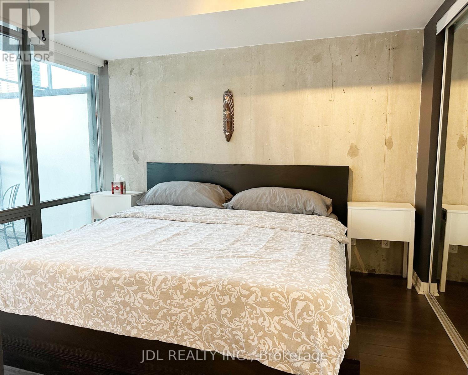 1607 - 22 Wellesley Street E, Toronto, Ontario  M4Y 1G3 - Photo 5 - C12685350