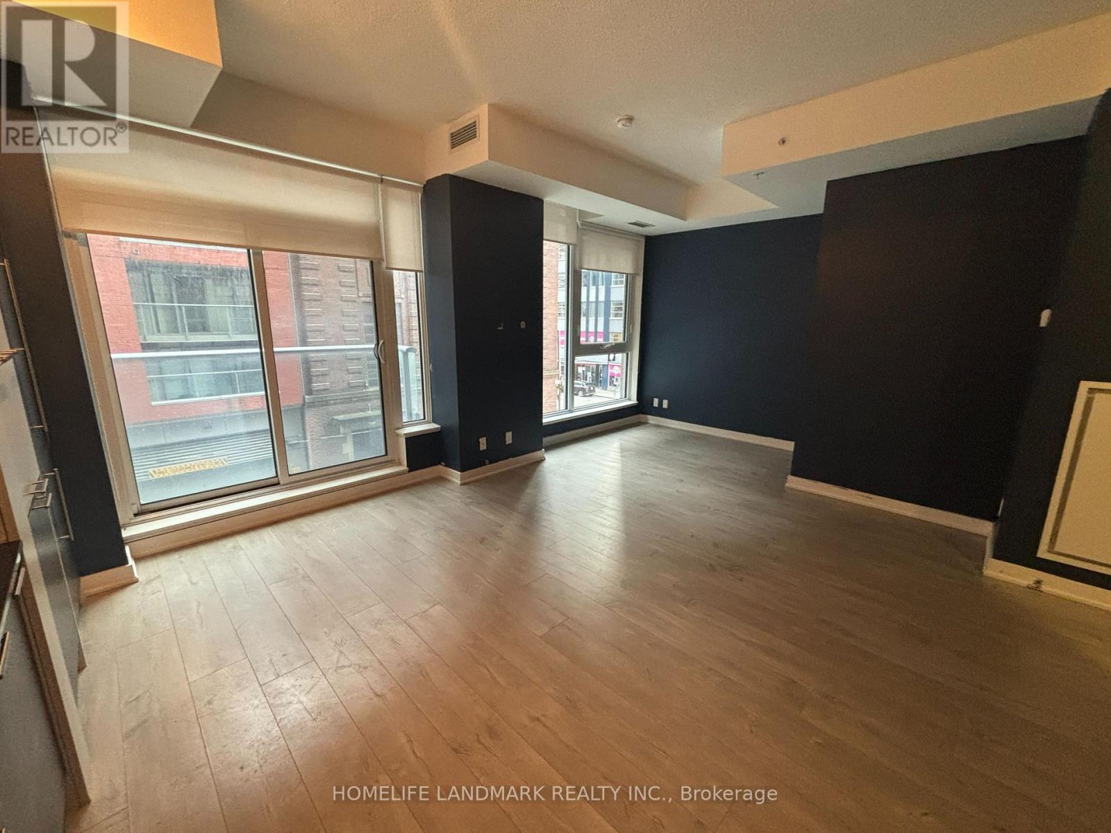 226 - 30 Nelson Street, Toronto, Ontario  M5V 0H5 - Photo 3 - C12674990