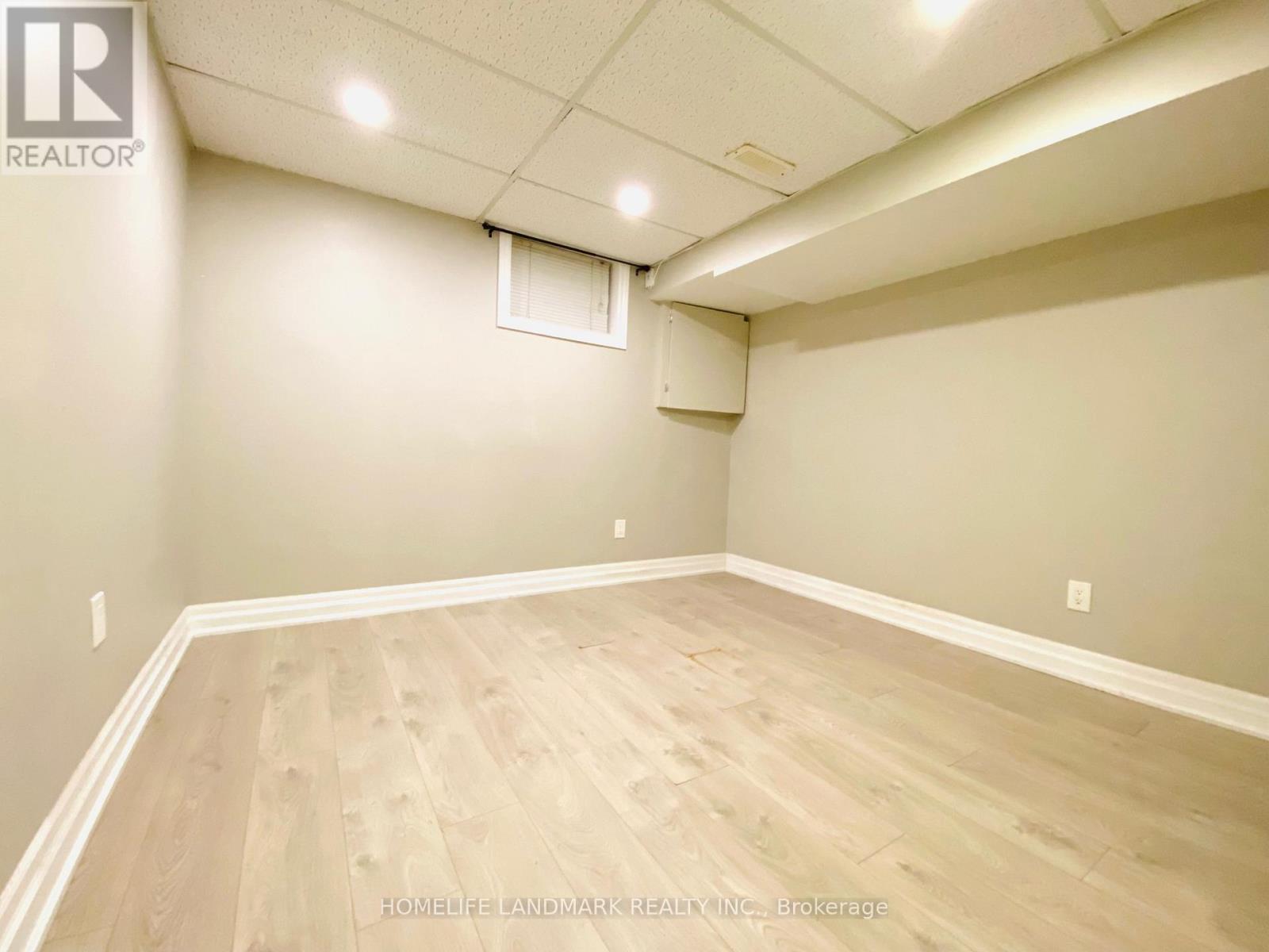 Lower - 640 Netherton Crescent, Mississauga, Ontario  L4Y 2M4 - Photo 11 - W12632820