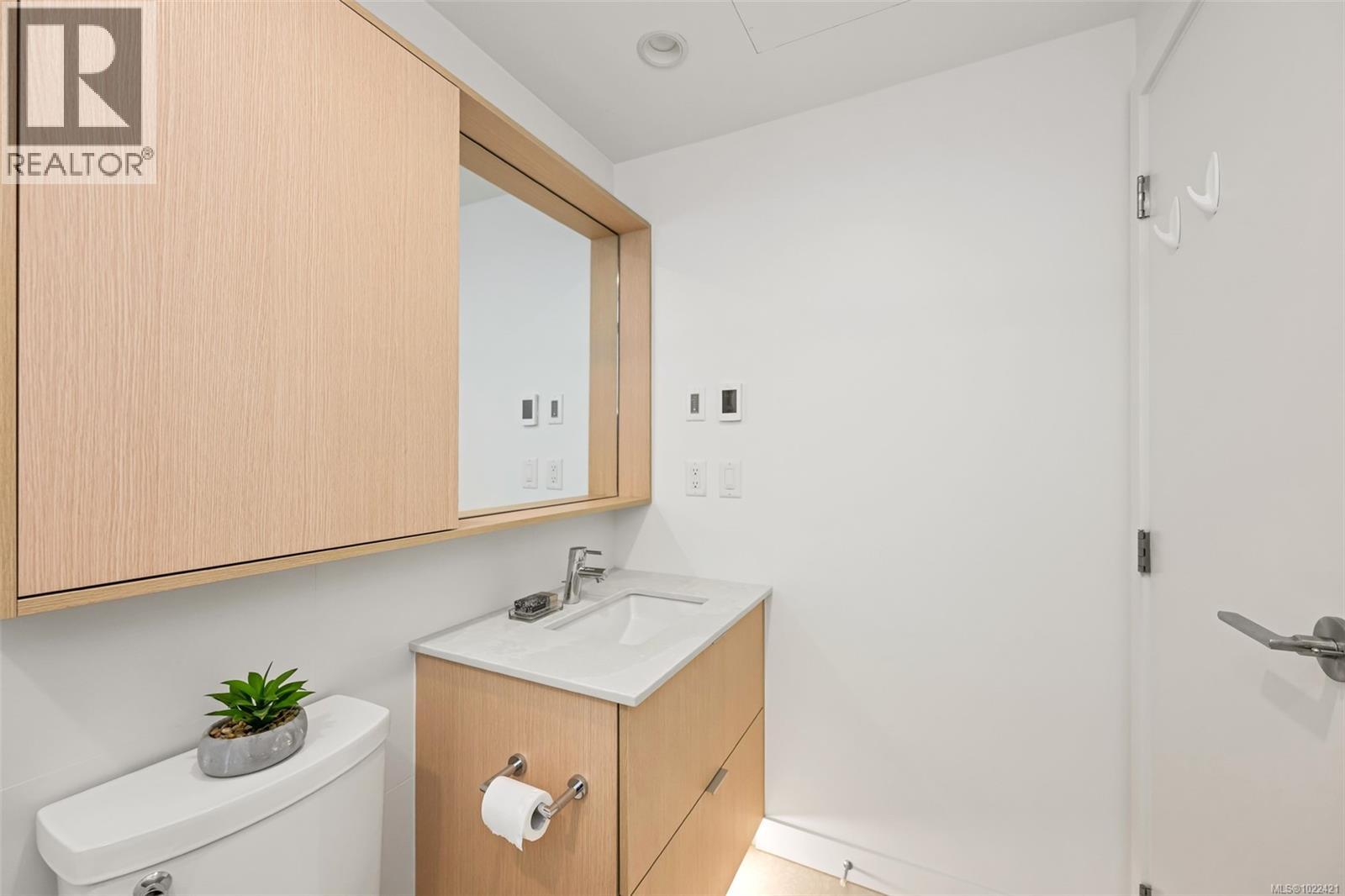 702 1100 Yates St, Victoria, British Columbia  V8V 0H5 - Photo 18 - 1022421