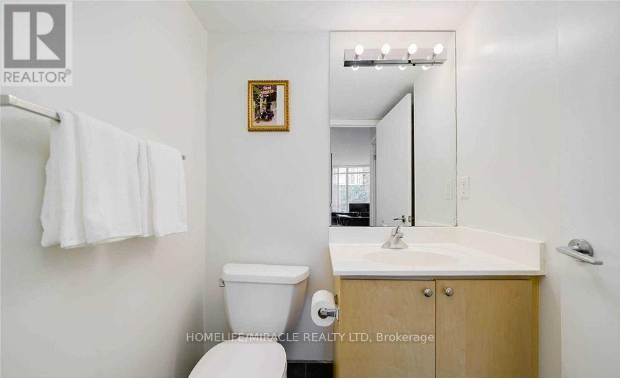 203 - 219 Fort York Boulevard, Toronto, Ontario  M5V 1B1 - Photo 17 - C12684076