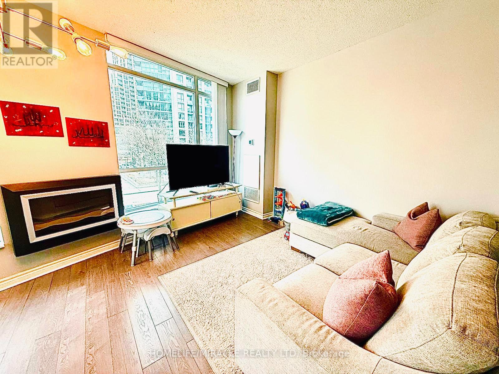 203 - 219 Fort York Boulevard, Toronto, Ontario  M5V 1B1 - Photo 26 - C12684076