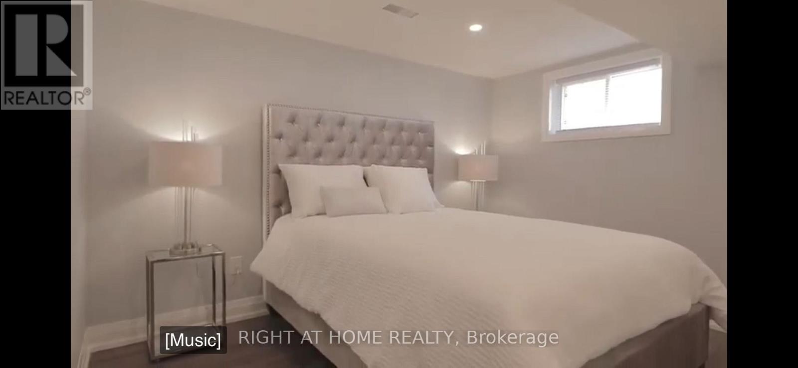 3567 Palgrave Road, Mississauga, Ontario  L5B 1W1 - Photo 4 - W12685360