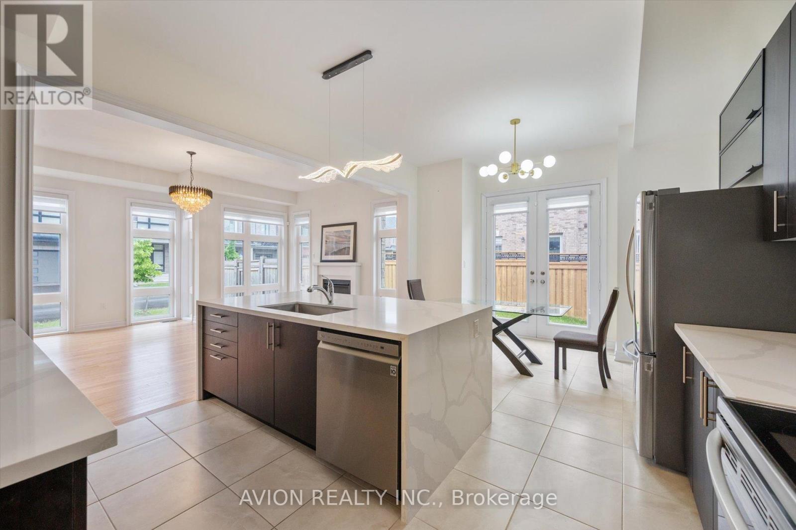 2417 Edward Leaver Trail, Oakville, Ontario  L6M 5L6 - Photo 13 - W12685370