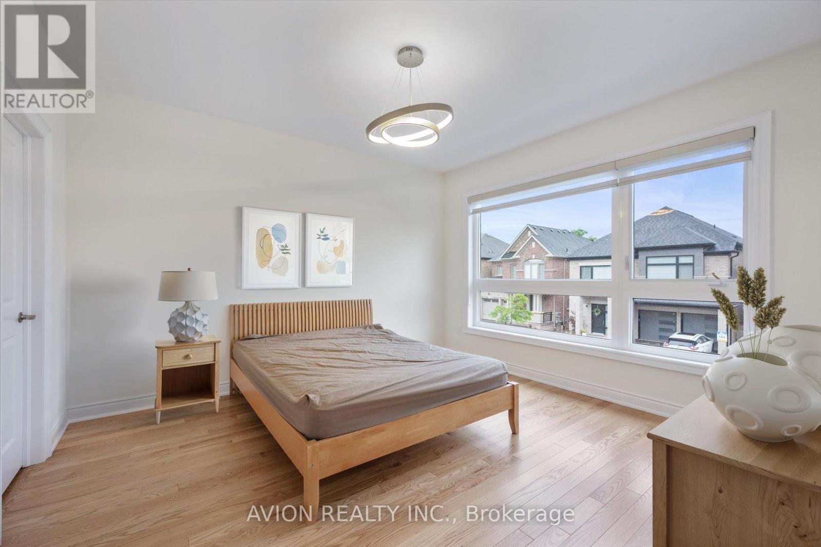 2417 Edward Leaver Trail, Oakville, Ontario  L6M 5L6 - Photo 5 - W12685370