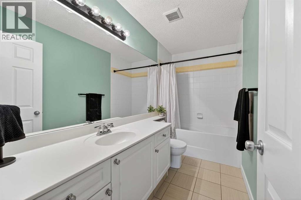 201, 39 Hidden Creek Place Nw, Calgary, Alberta  T3A 6B9 - Photo 20 - A2277483