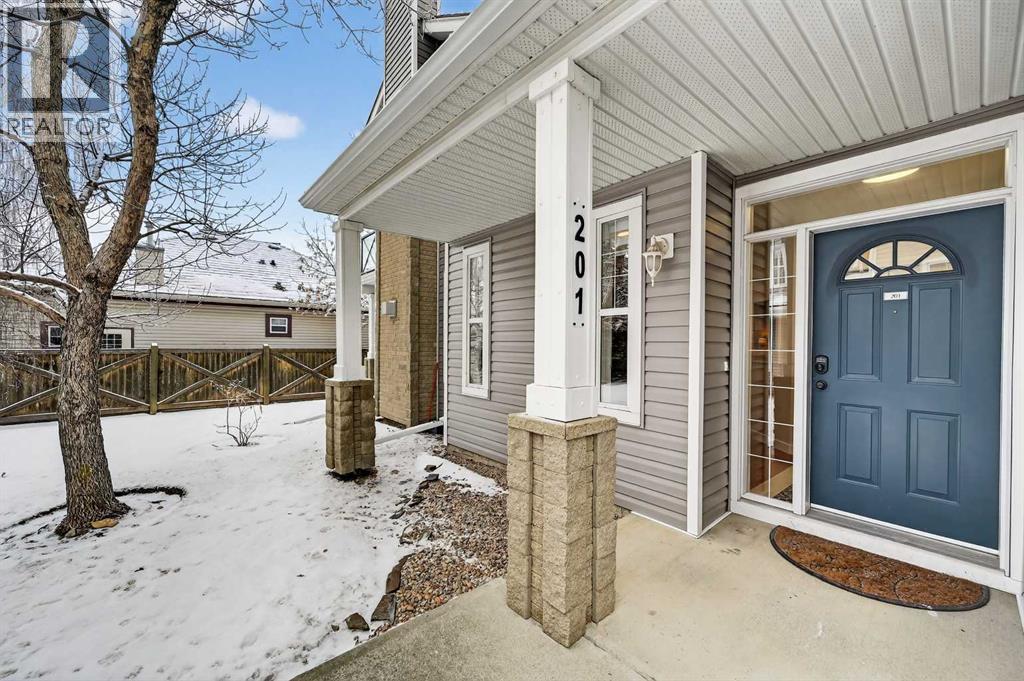 201, 39 Hidden Creek Place Nw, Calgary, Alberta  T3A 6B9 - Photo 3 - A2277483
