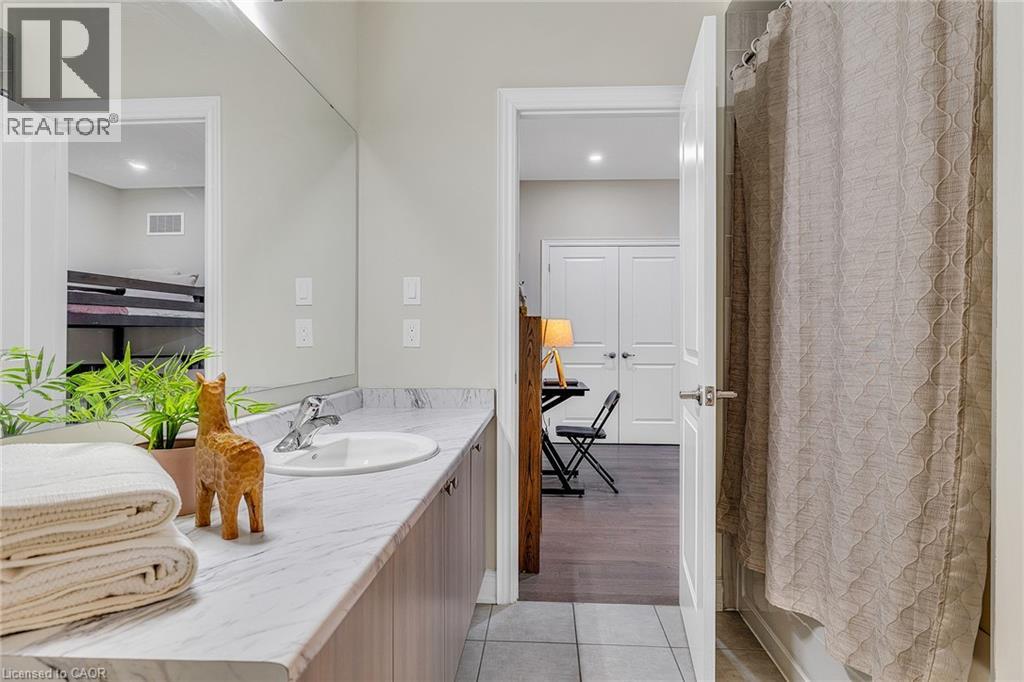 3424 Millicent Avenue, Oakville, Ontario  L6H 0V8 - Photo 40 - 40795252