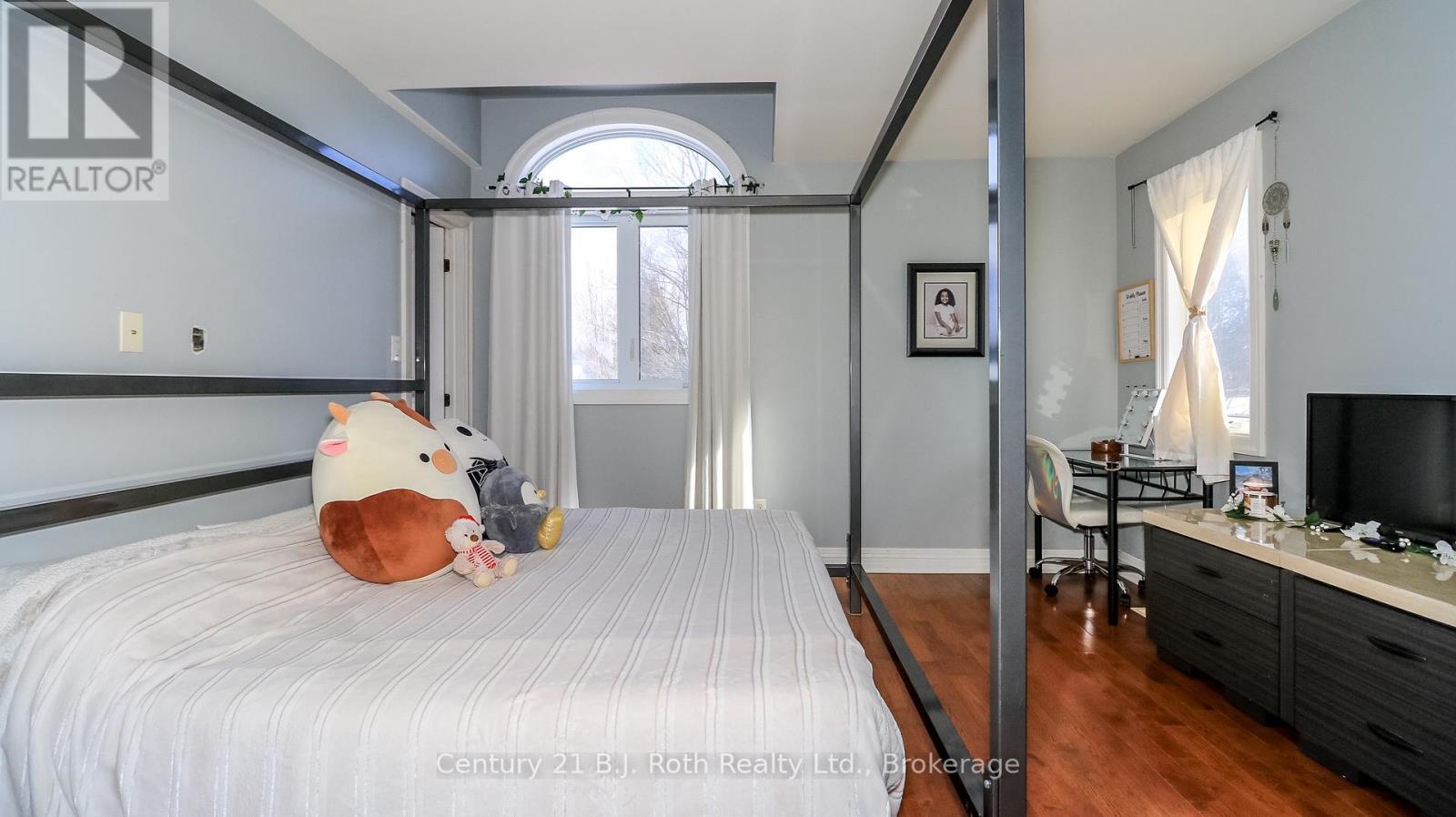 3276 Turnbull Drive, Severn (West Shore), Ontario  L3V 0Y4 - Photo 12 - S12685404