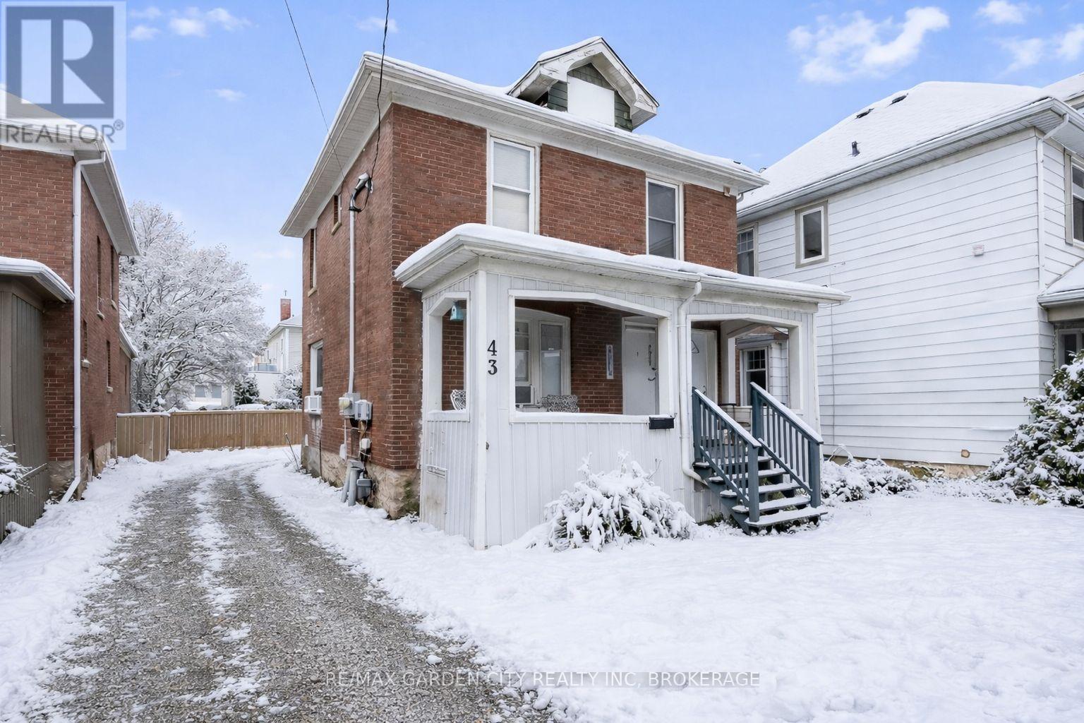 43 YORK STREET, St. Catharines, Ontario