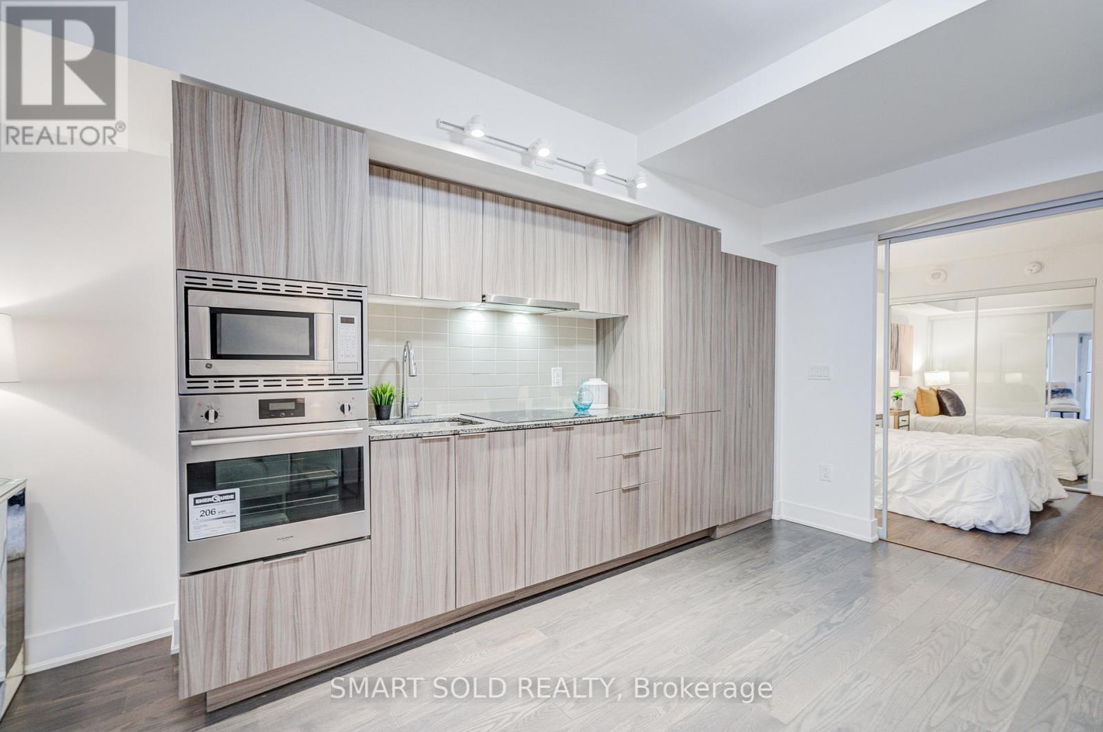 819 - 955 Bay Street, Toronto, Ontario  M5S 0C6 - Photo 7 - C12685372