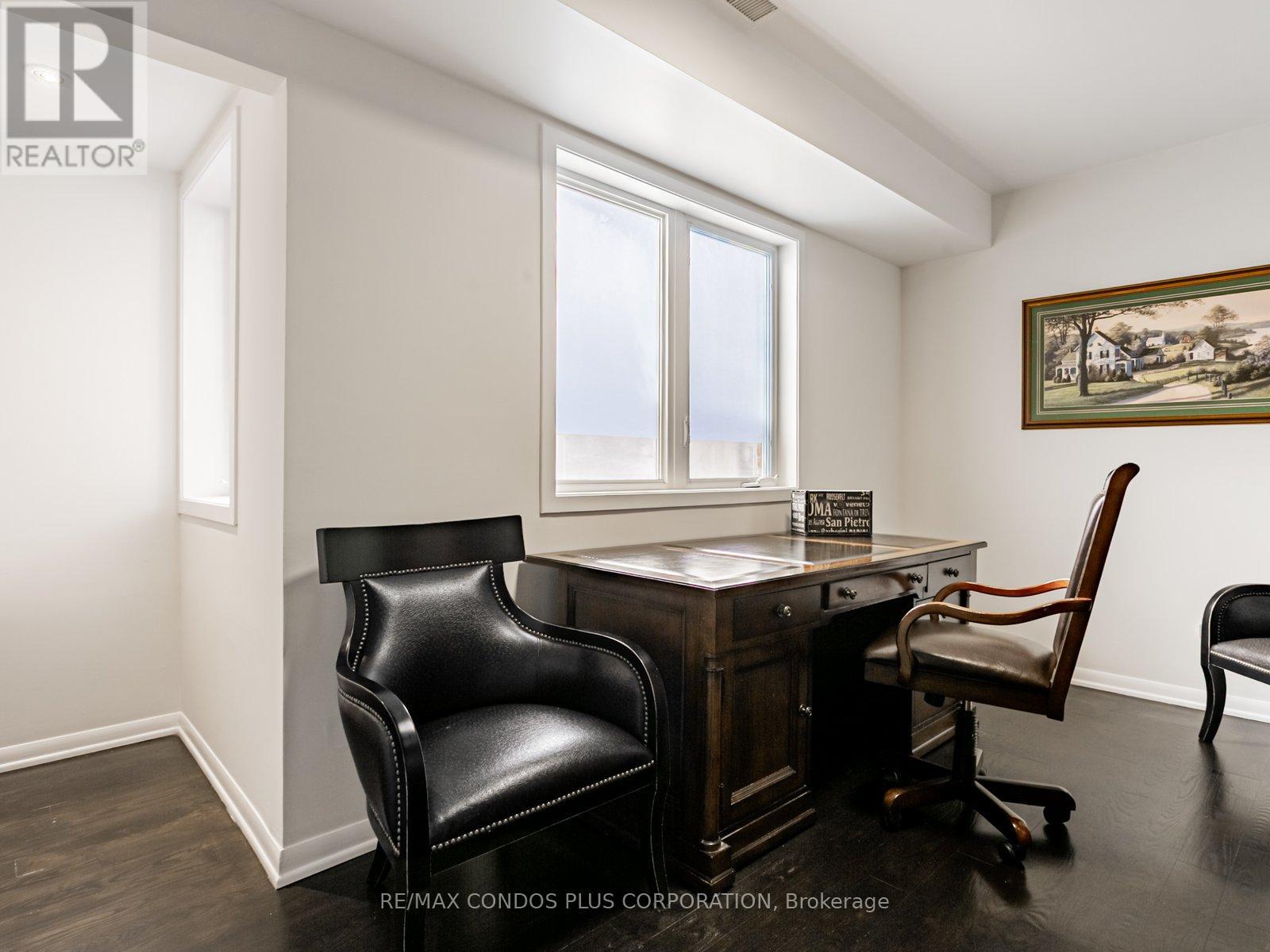 F - 346 Jarvis Street, Toronto, Ontario  M4Y 2G6 - Photo 19 - C12685390