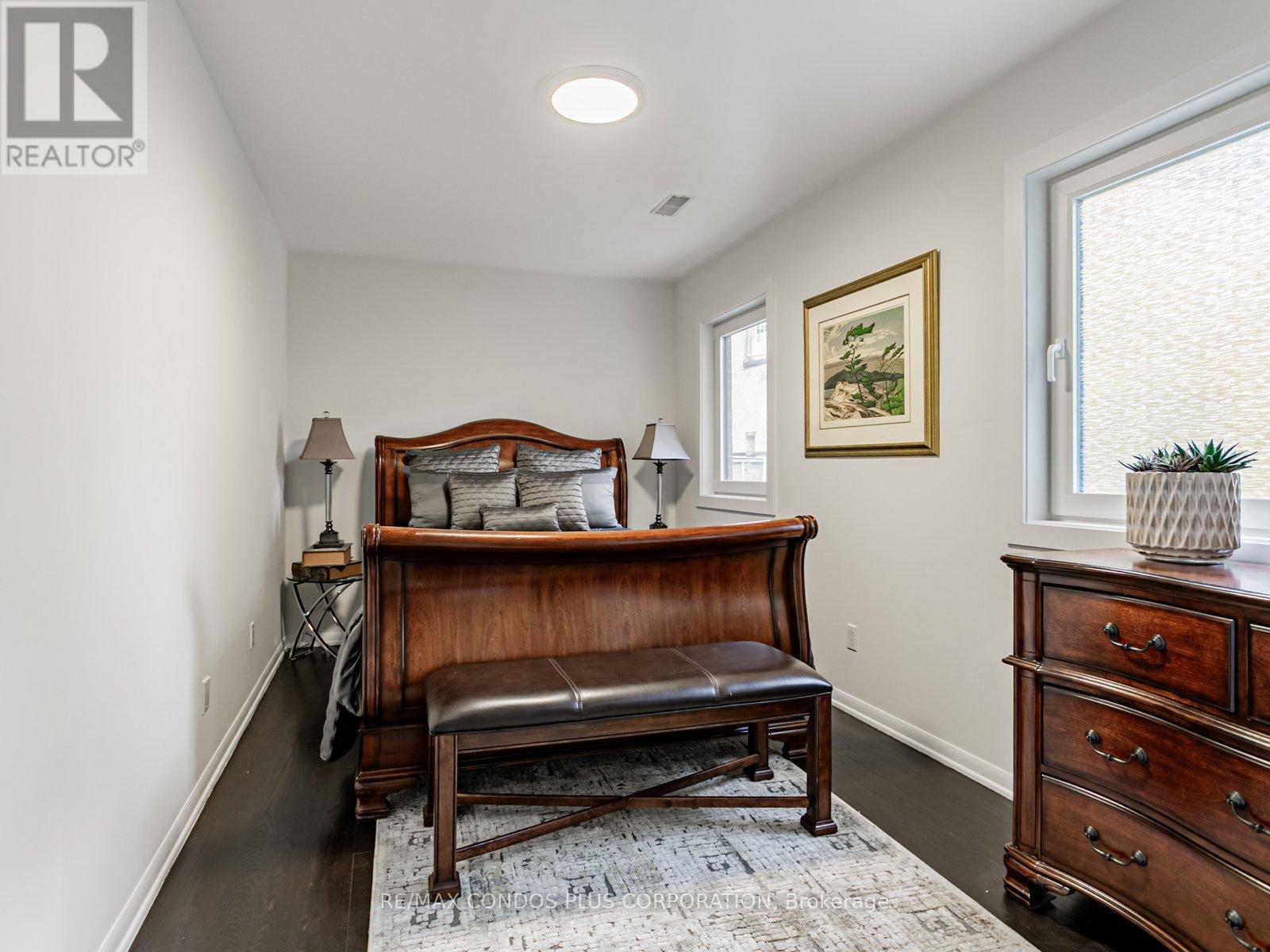 F - 346 Jarvis Street, Toronto, Ontario  M4Y 2G6 - Photo 21 - C12685390