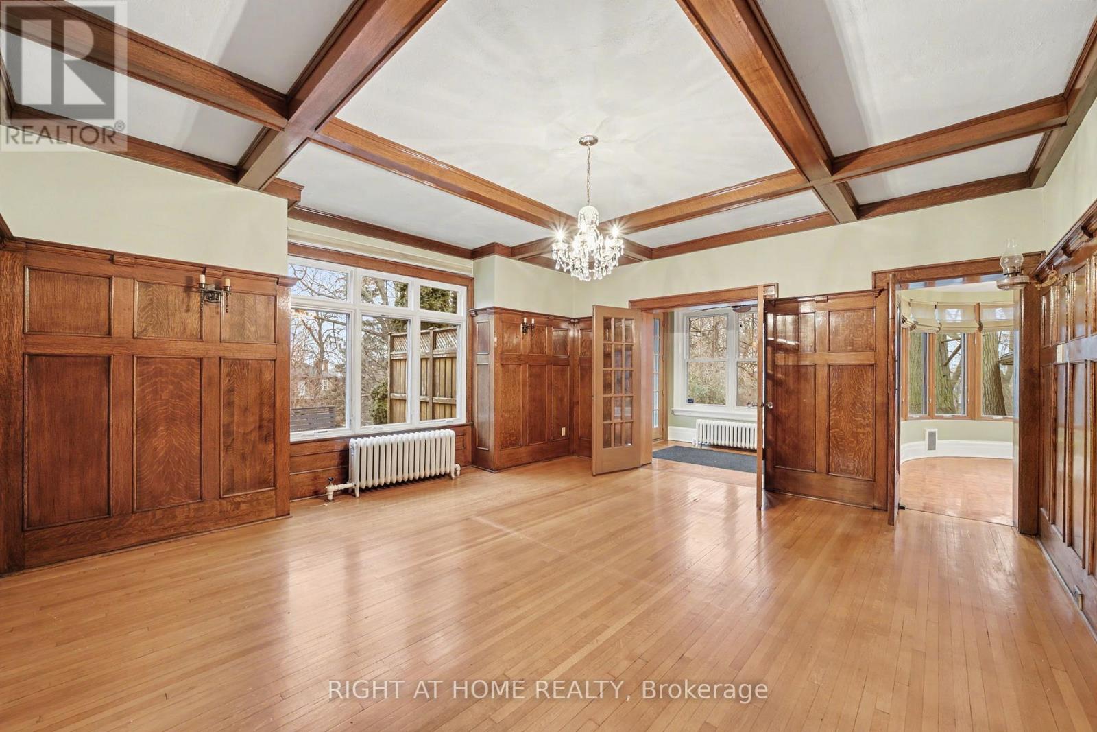 32 Hollywood Crescent, Toronto, Ontario  M4L 2K5 - Photo 14 - E12685410