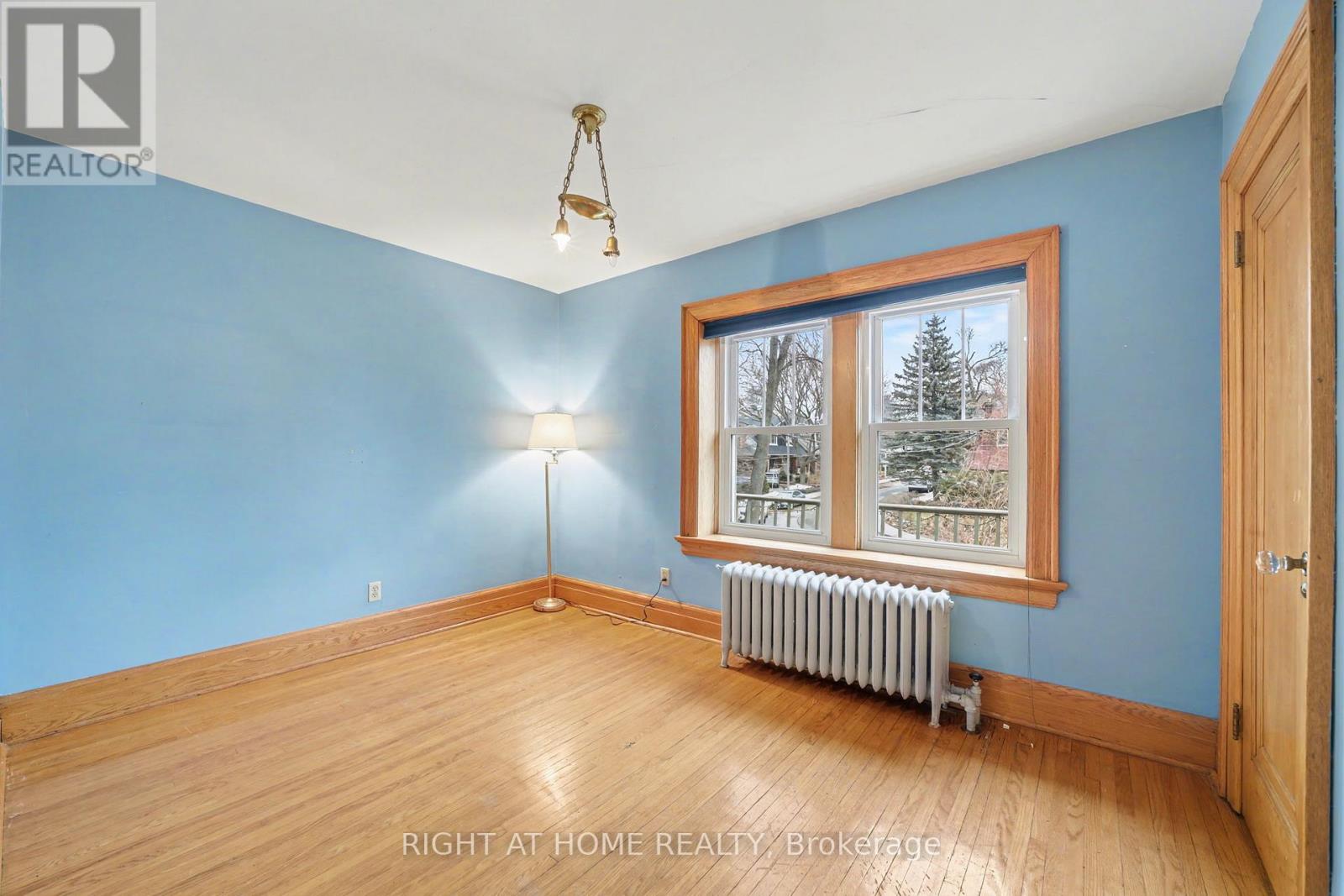 32 Hollywood Crescent, Toronto, Ontario  M4L 2K5 - Photo 17 - E12685410