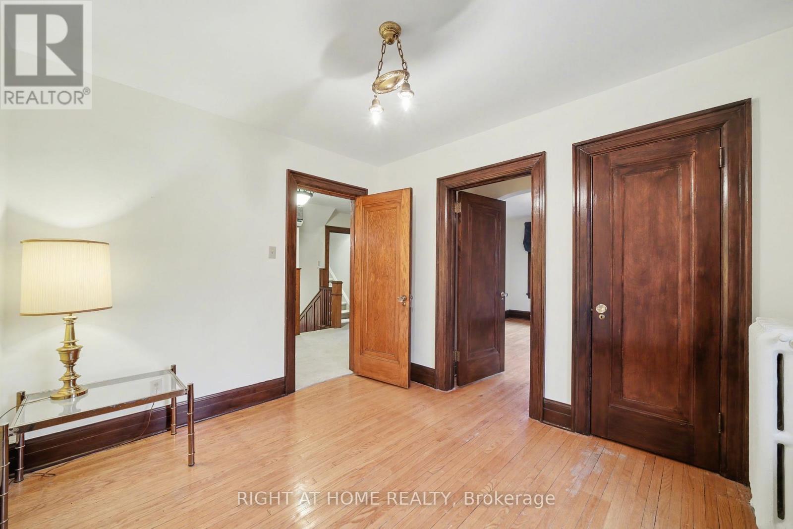 32 Hollywood Crescent, Toronto, Ontario  M4L 2K5 - Photo 22 - E12685410