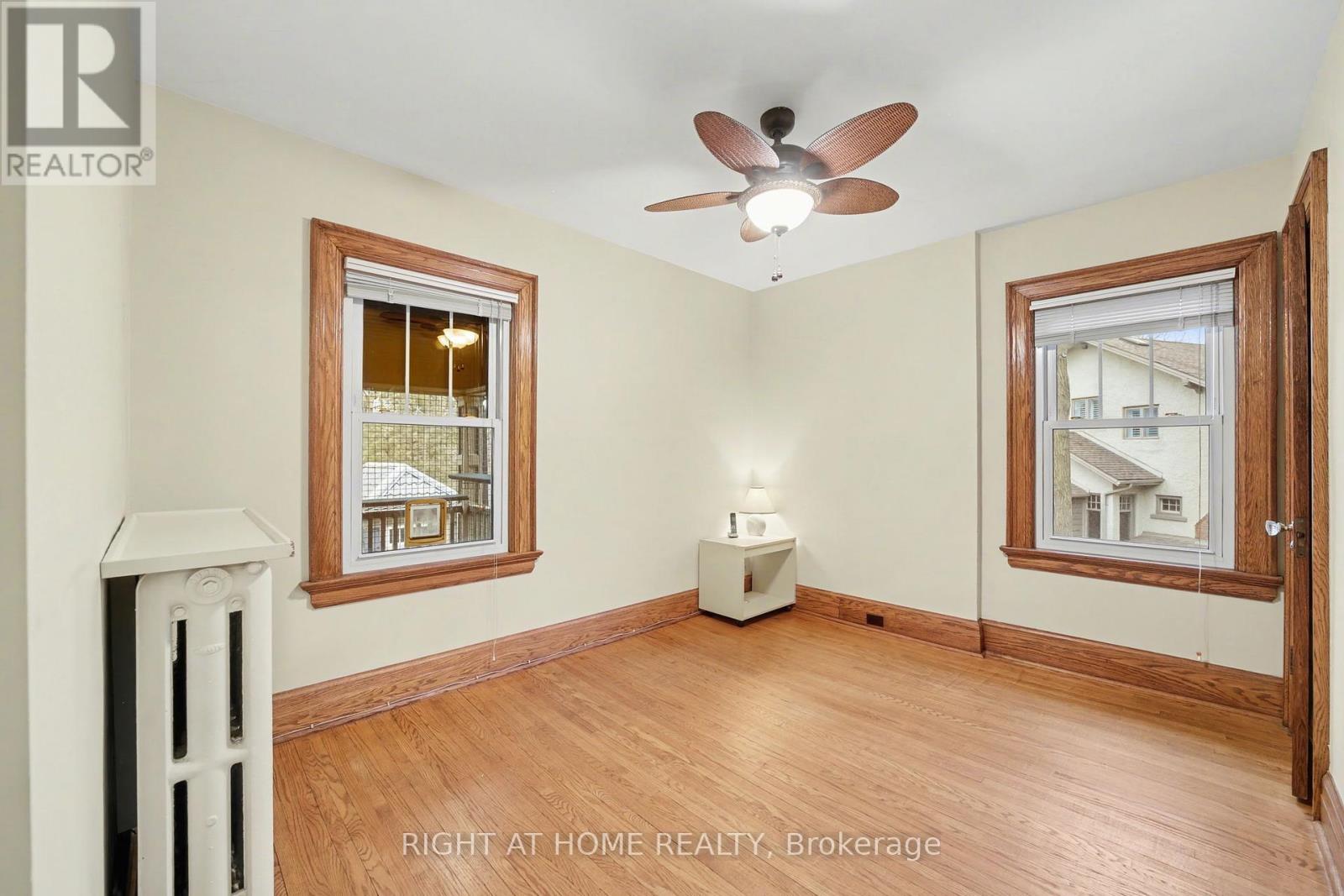 32 Hollywood Crescent, Toronto, Ontario  M4L 2K5 - Photo 28 - E12685410