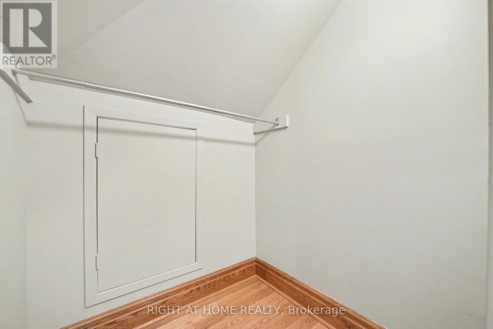 32 Hollywood Crescent, Toronto, Ontario  M4L 2K5 - Photo 35 - E12685410