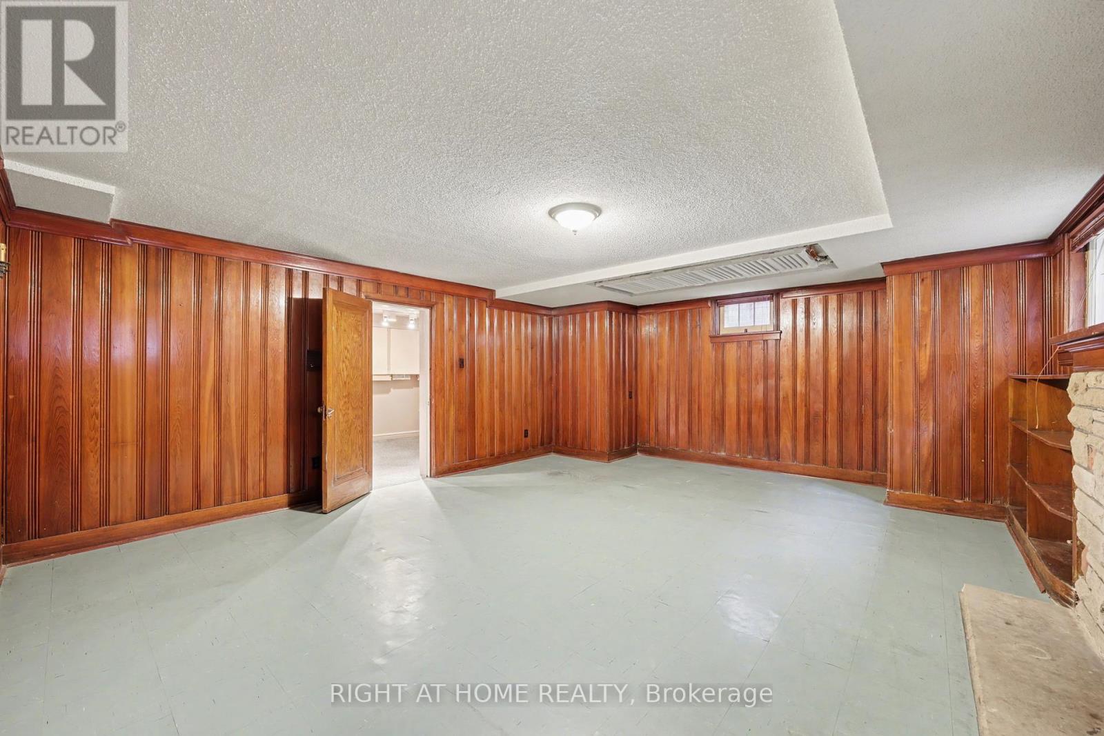 32 Hollywood Crescent, Toronto, Ontario  M4L 2K5 - Photo 40 - E12685410