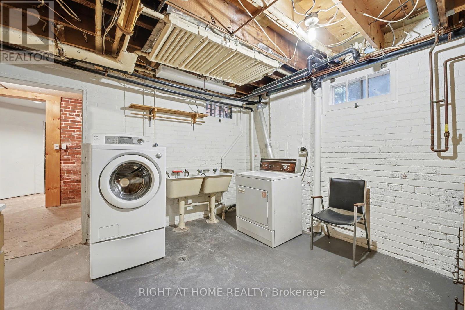 32 Hollywood Crescent, Toronto, Ontario  M4L 2K5 - Photo 42 - E12685410