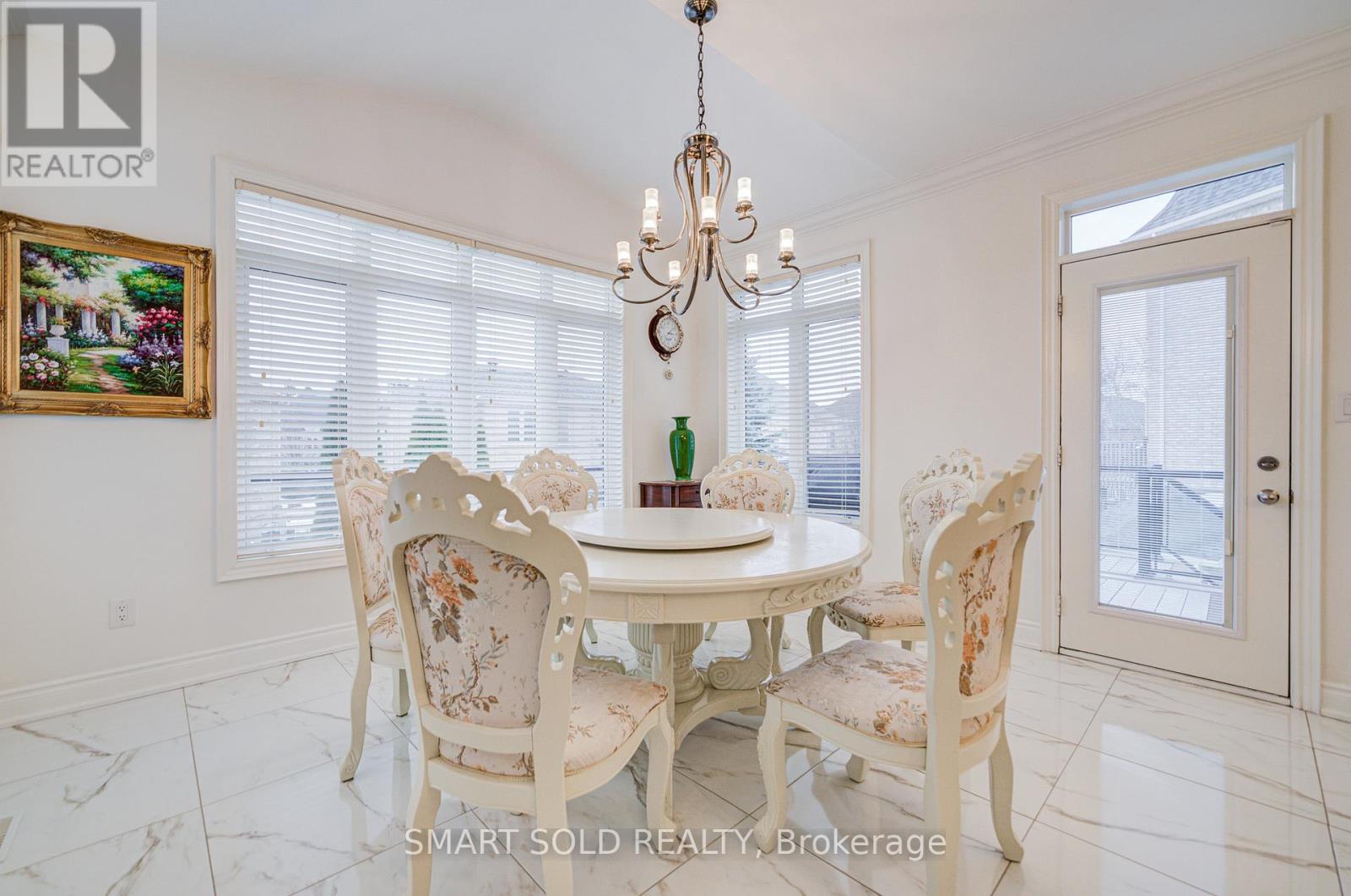 8 Sachet Drive, Richmond Hill, Ontario  L4E 4S1 - Photo 14 - N12685380