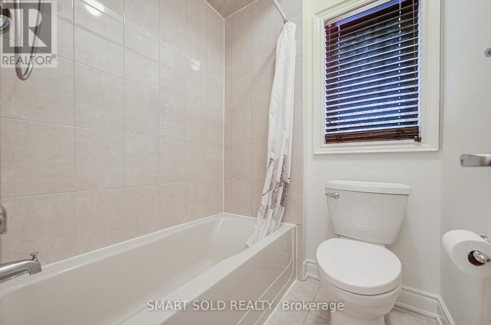 8 Sachet Drive, Richmond Hill, Ontario  L4E 4S1 - Photo 29 - N12685380