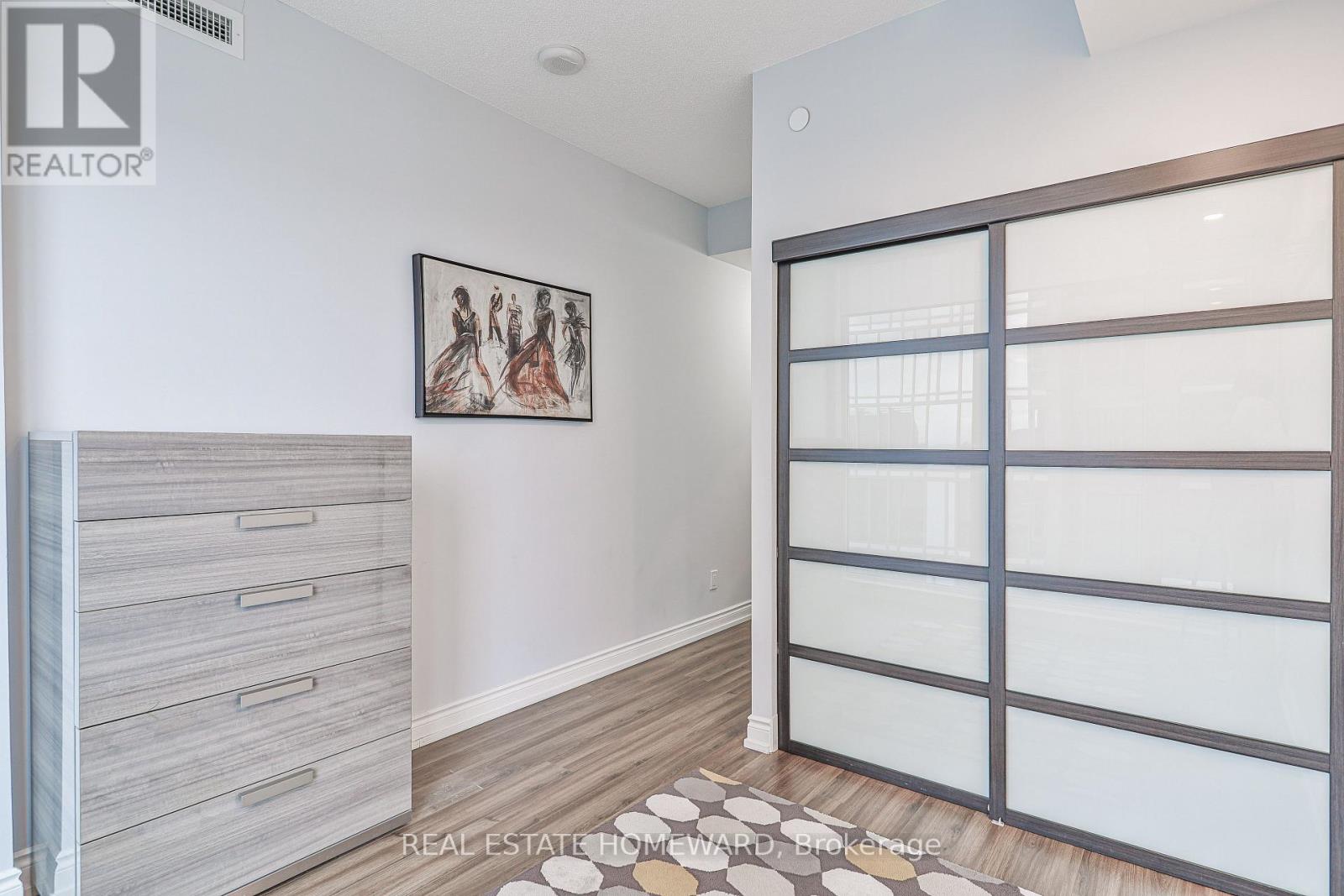 911b - 9600 Yonge Street, Richmond Hill, Ontario  L4C 0X3 - Photo 28 - N12685394