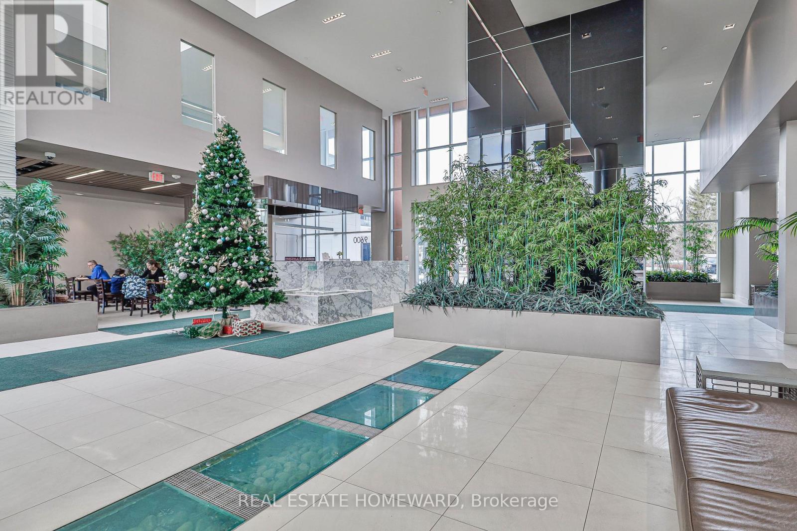 911b - 9600 Yonge Street, Richmond Hill, Ontario  L4C 0X3 - Photo 36 - N12685394