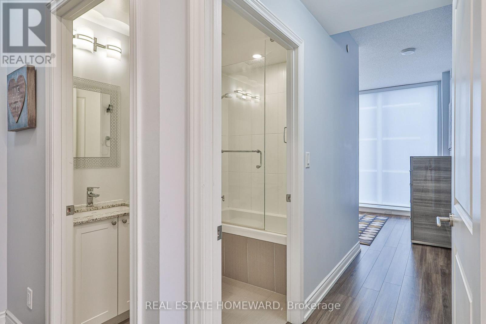 911b - 9600 Yonge Street, Richmond Hill, Ontario  L4C 0X3 - Photo 7 - N12685394