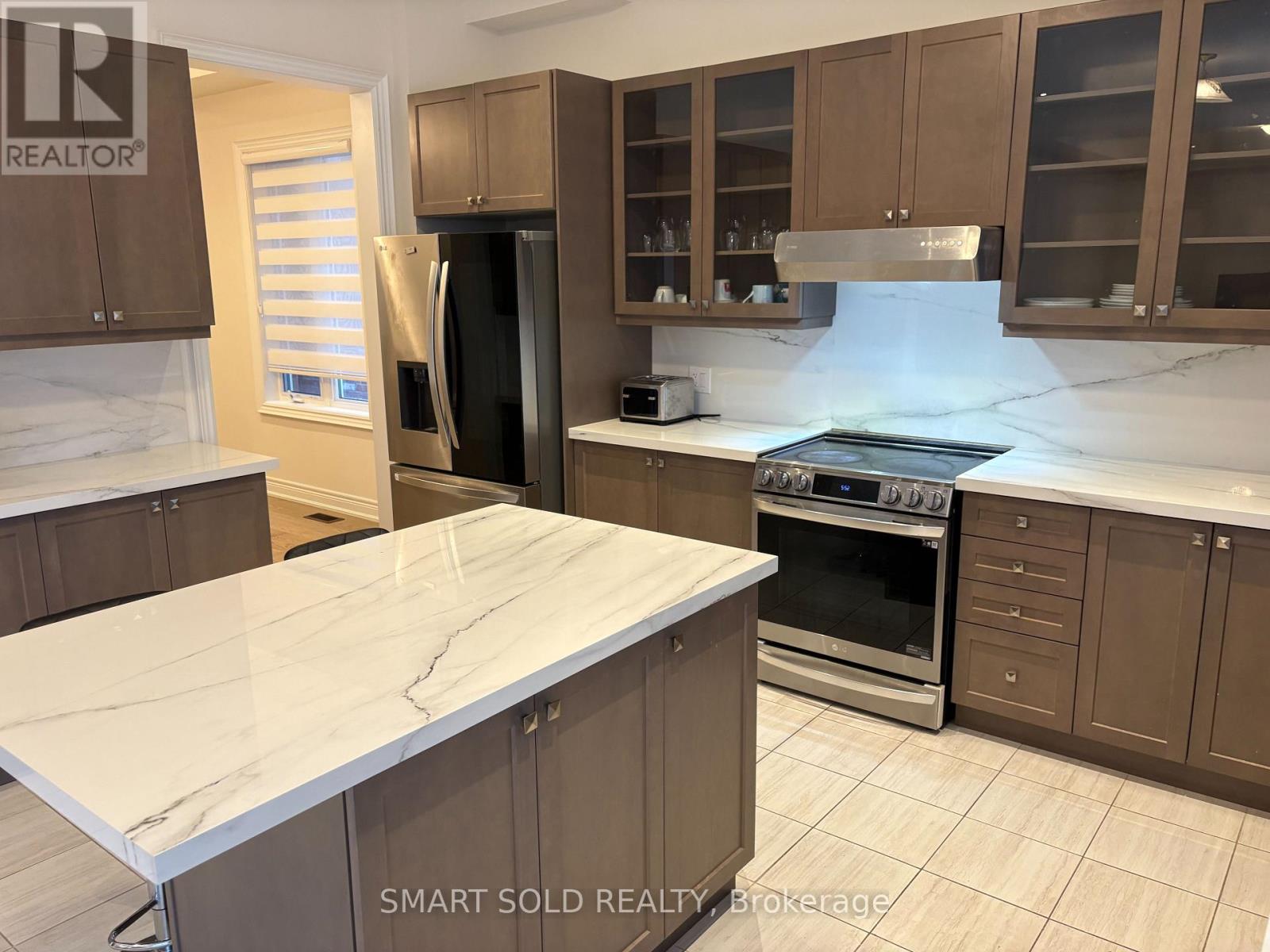 379 Seaview Heights, East Gwillimbury, Ontario  L9N 0Y4 - Photo 11 - N12685416