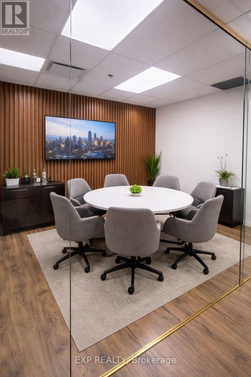 Office 1 - 7097 Yonge Street, Markham, Ontario  L3T 2A7 - Photo 2 - N12685430