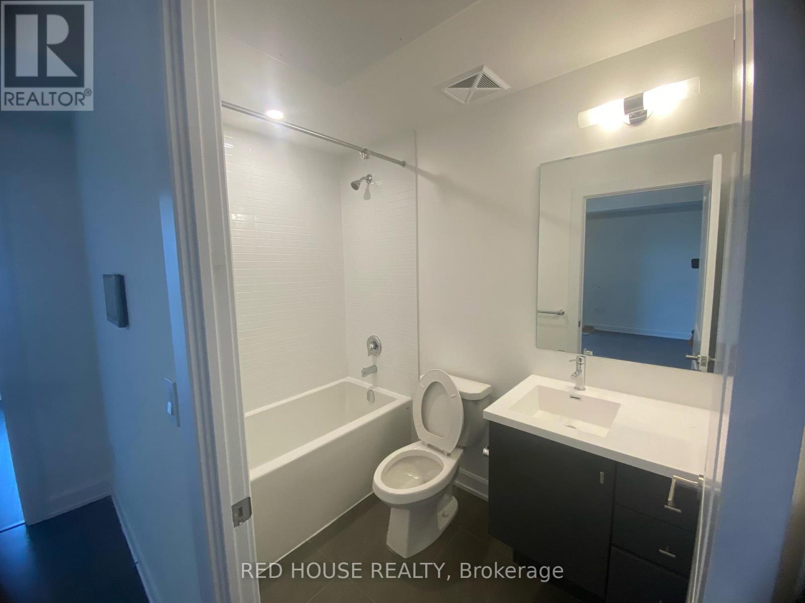 902 - 3200 William Coltson Avenue, Oakville, Ontario  L6H 7W6 - Photo 5 - W12685426