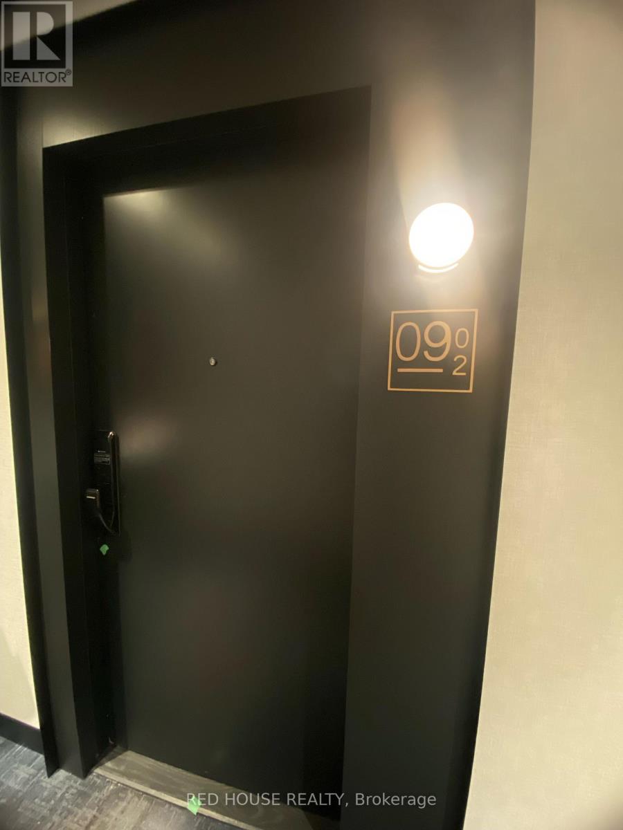 902 - 3200 William Coltson Avenue, Oakville, Ontario  L6H 7W6 - Photo 8 - W12685426